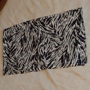 Made in Italy polyester black & white animal print scarf